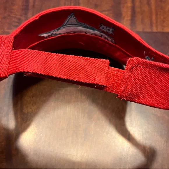 Bundle of 2 Los Cabos visors (adjustable backs) never worn - Picture 3 of 9